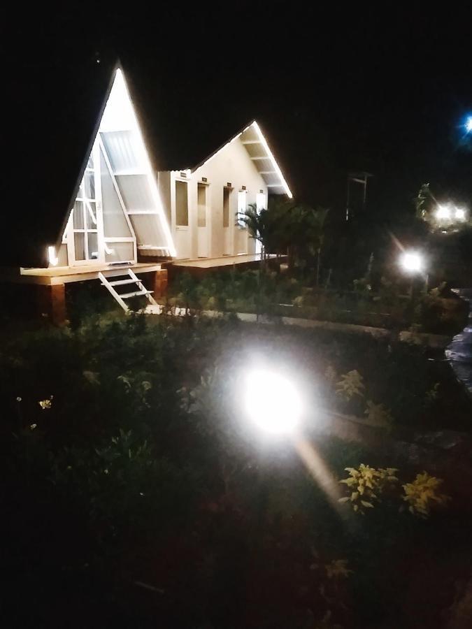 Chalet Tuyet Hoa Hon Bo